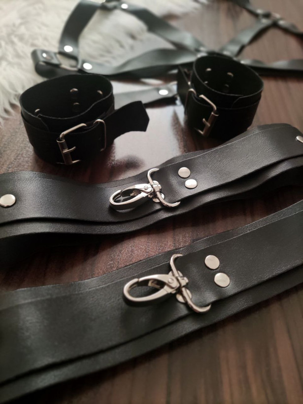 ست گارتر چرم زنانه