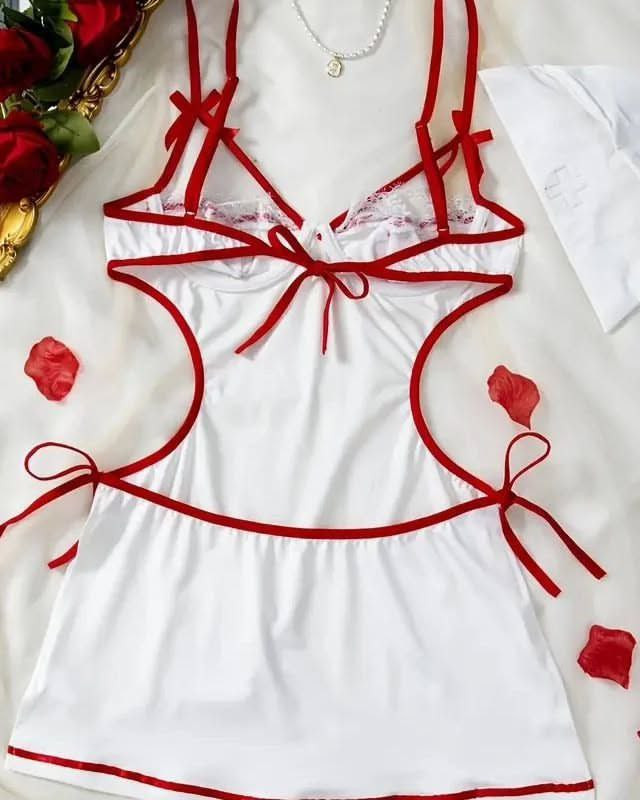 کاستوم پرستاری زنانه