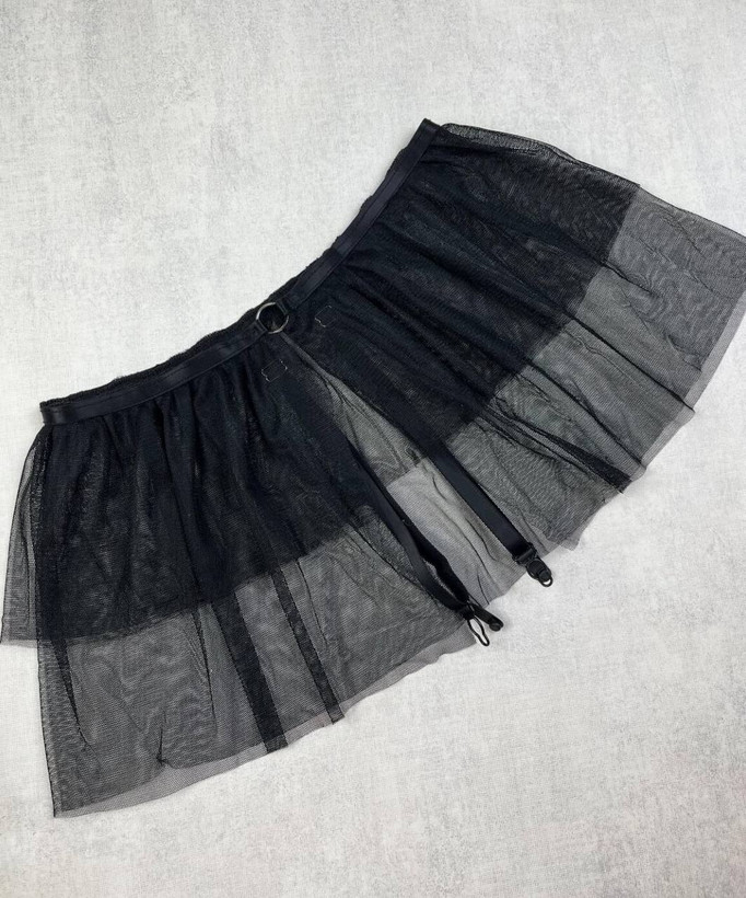 ست بادی و بند جوراب دامنی زنانه