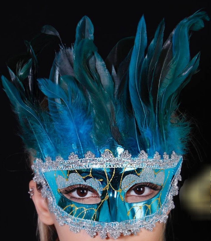 نقاب بالماسکه