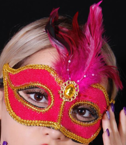 نقاب بالماسکه