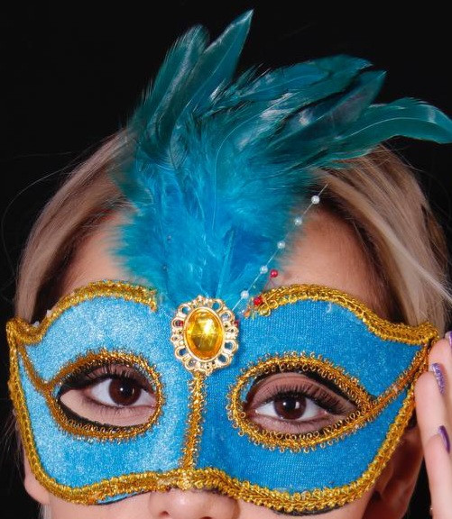 نقاب بالماسکه