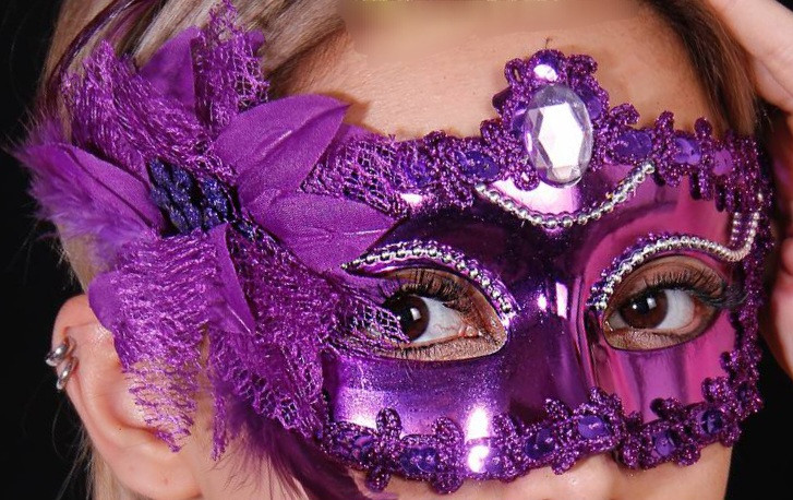 نقاب بالماسکه